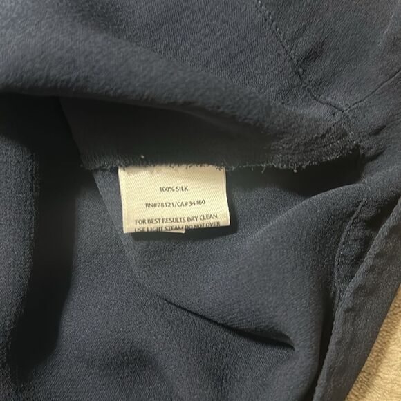 Eileen Fisher M Navy Pleated Front Scoop Silk Tank Top - Picture 9 of 10